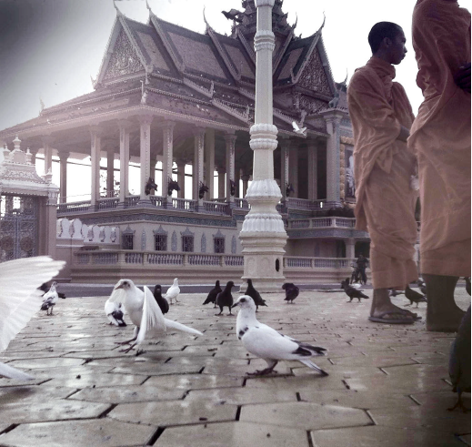 摄影旅游:如四面佛一般淡然微笑 柬埔寨对和平